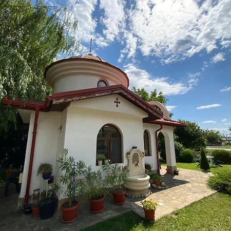 בית הארחה Къщи За Гости Армагански Път *